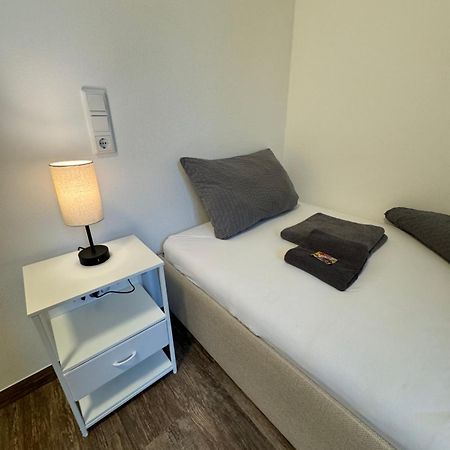 Monteurzimmer In Bielefeld - Mitte Zewnętrze zdjęcie