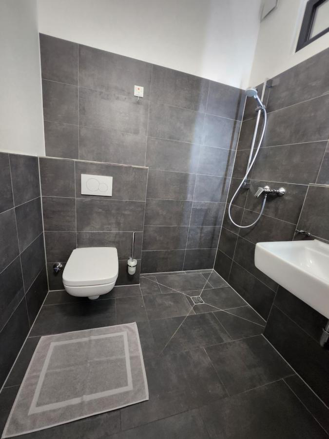 Monteurzimmer In Bielefeld - Mitte Zewnętrze zdjęcie